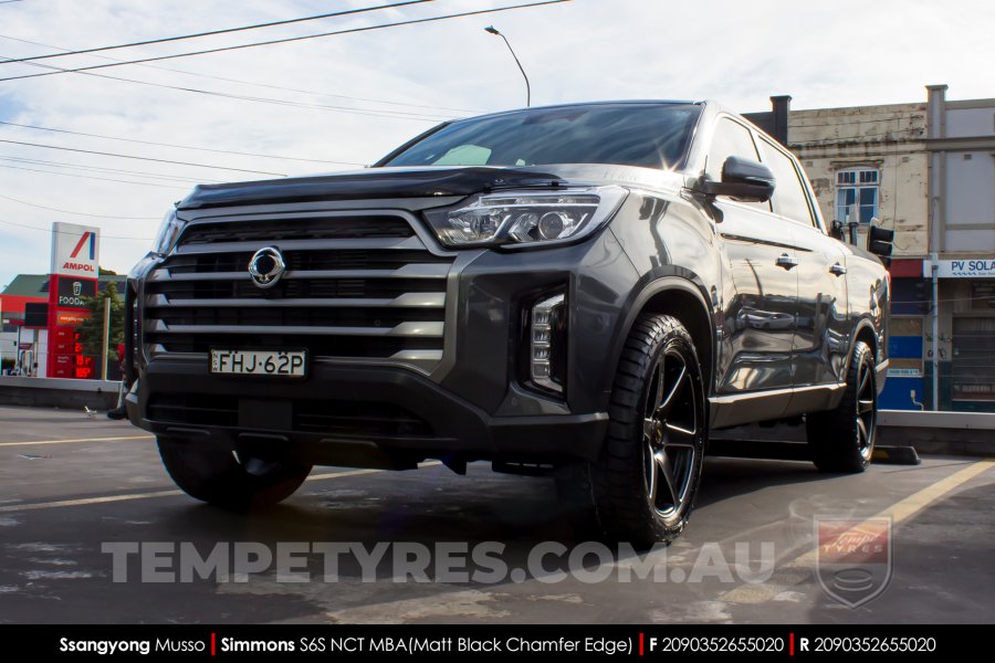 20x9.0 Simmons S6S Matte Black NCT on Ssangyong Musso