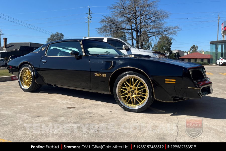 19x8.5 19x9.5 Simmons OM-1 Gold on Pontiac Firebird