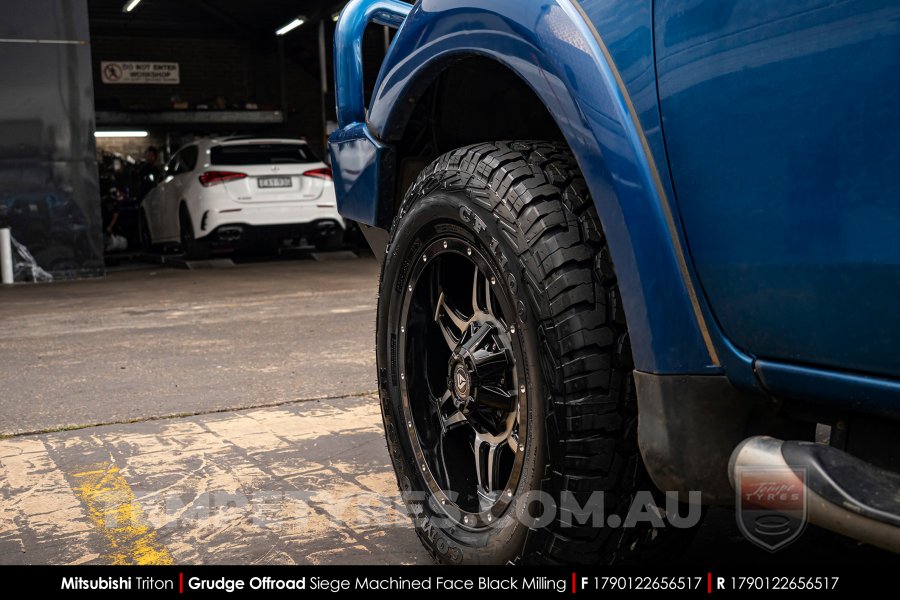 17x9.0 Grudge Offroad SIEGE on Mitsubishi Triton