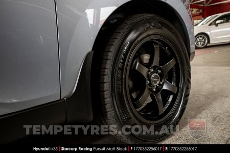 17x7.0 Starcorp Racing PURSUIT on Hyundai ix35